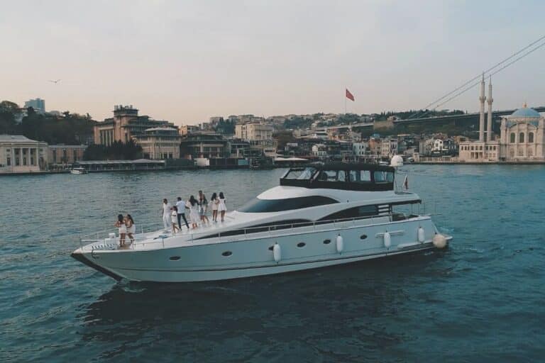 Lotus Yachts Private Yacht Cruises - Lotus Yat