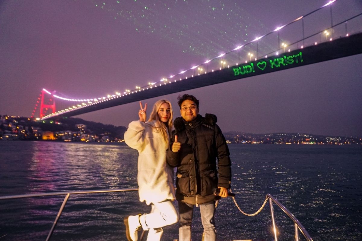 Marriage Proposal in Istanbul on a Luxury Yacht