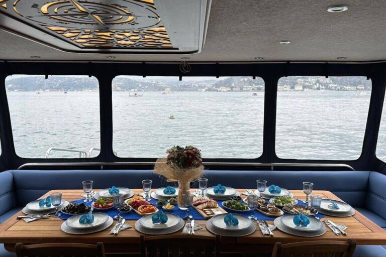 Lotus Yat - 20m Yacht for Bosphorus Cruises in Istanbul