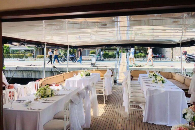 Lotus Yat - 23m Reception Boat for Yacht Tours in Istanbul